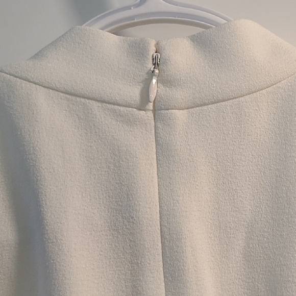 NWT Vince Camuto White Bow-Tie Dress 🌴🤍 - Picture 7 of 8